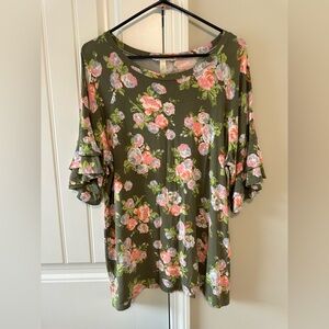 Matilda Jane Size Large Floral Green Women's Top